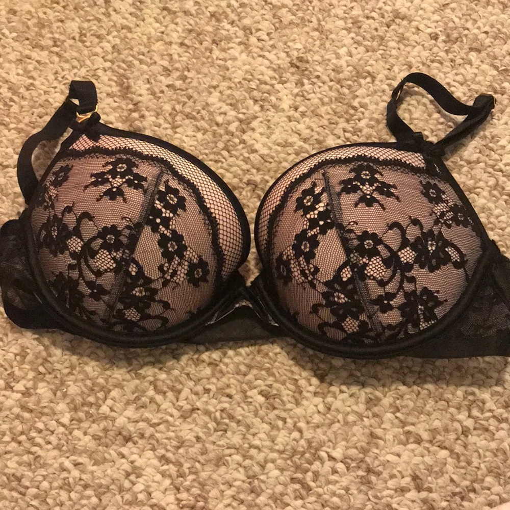 Victoria’s Secret push up bra
